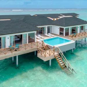 Chaise Lounge Hotel outdoor