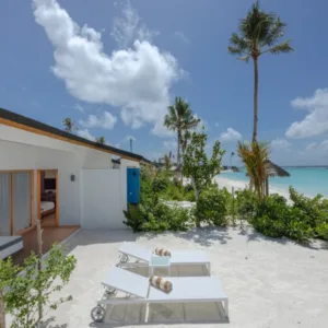 Chaise Lounge hotel outside